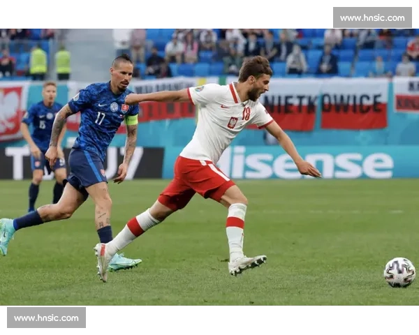 格罗西茨基:渴望回归波兰国家队,与莱万关系未受风波影响 格罗西茨基:渴望回归波兰国家队,与莱万关系未受风波影响